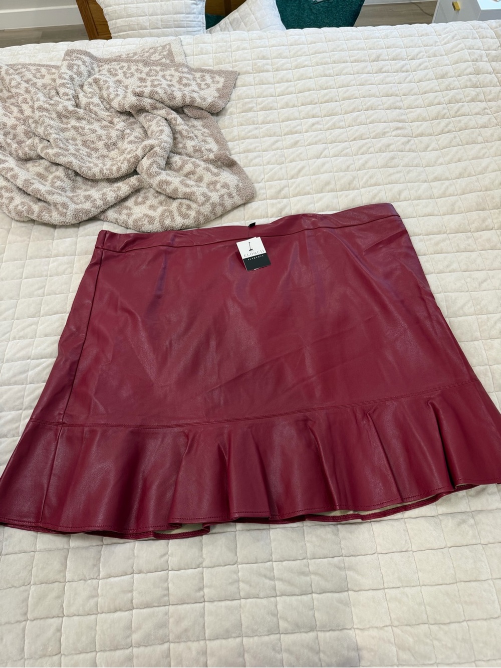 NWT ELOQUII Faux Leather Ruffle Hem Skirt
